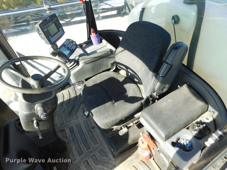 image for item DM2541 2007 Apache AS710  sprayer