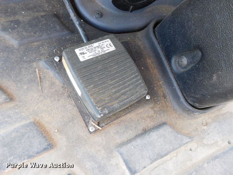 image for item DM2541 2007 Apache AS710  sprayer