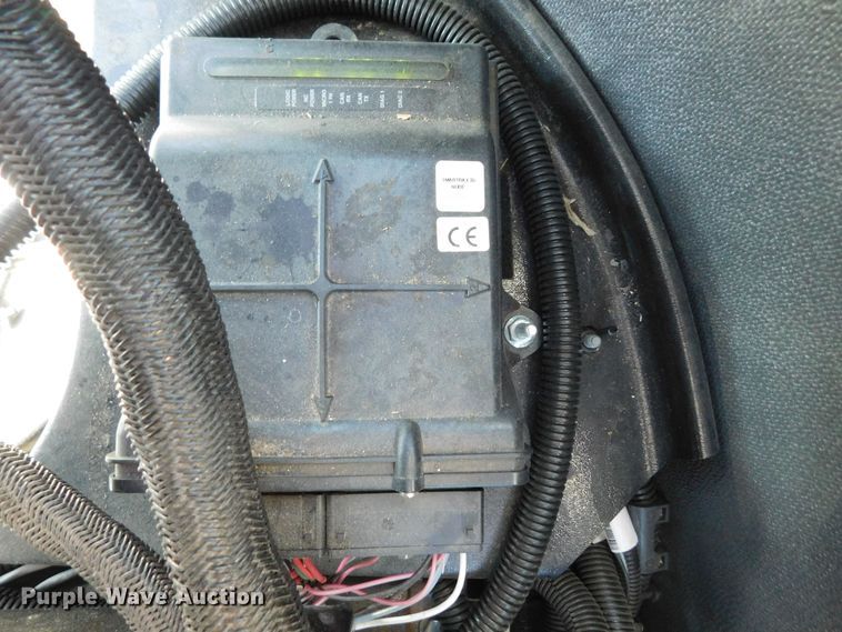 image for item DM2541 2007 Apache AS710  sprayer