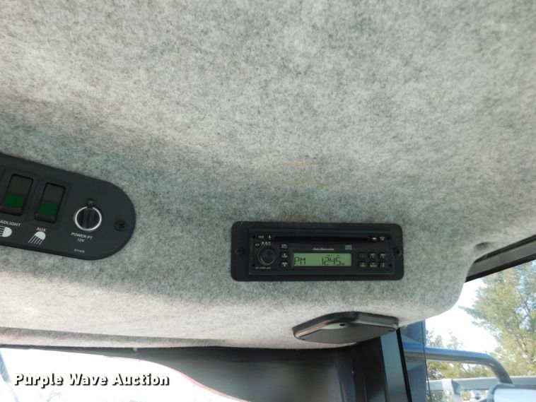 image for item DM2541 2007 Apache AS710  sprayer