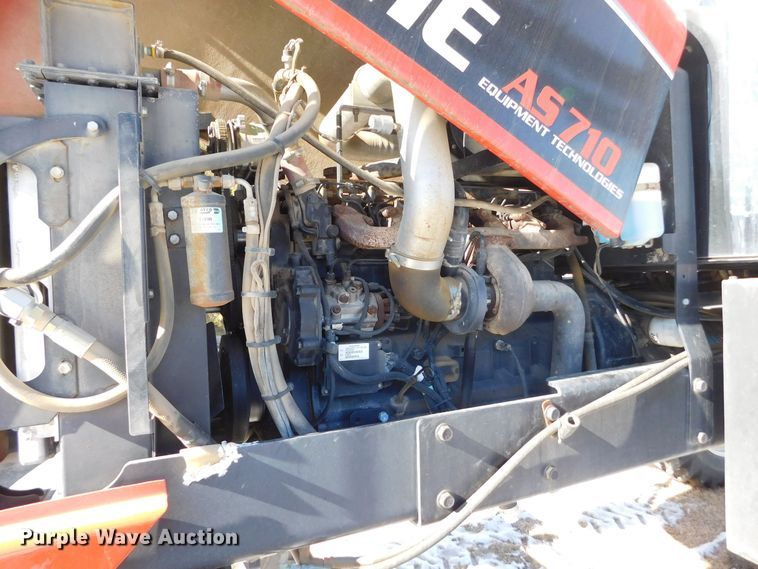 image for item DM2541 2007 Apache AS710  sprayer