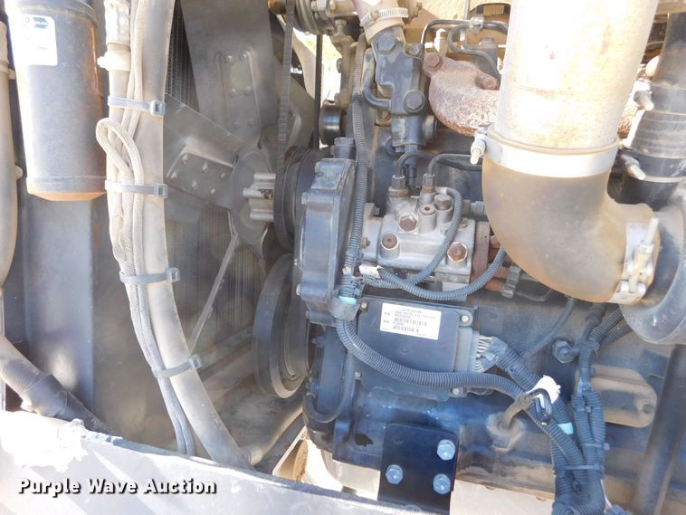 image for item DM2541 2007 Apache AS710  sprayer