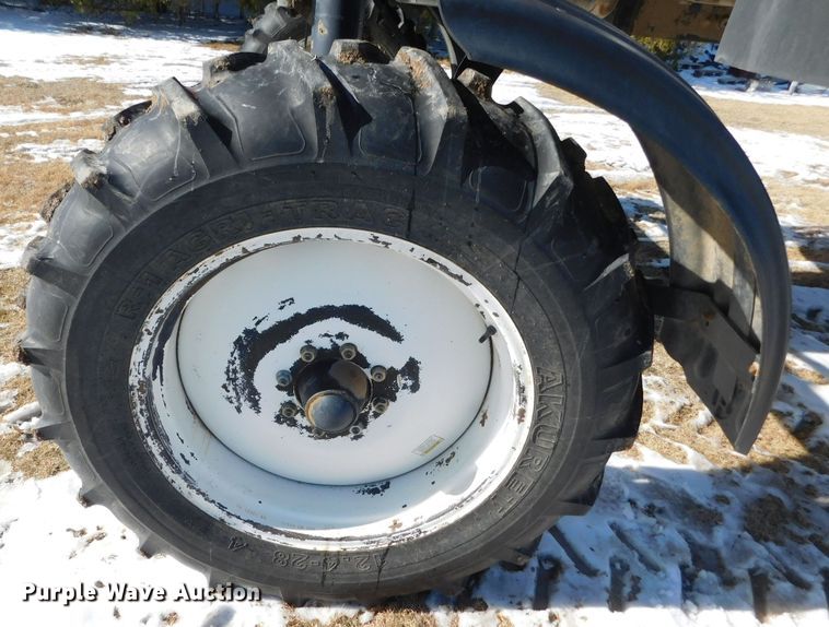 image for item DM2541 2007 Apache AS710  sprayer