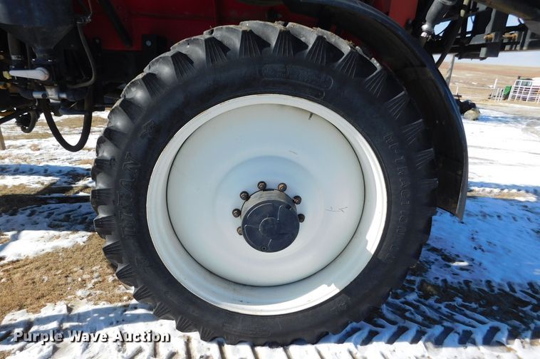 image for item DM2541 2007 Apache AS710  sprayer