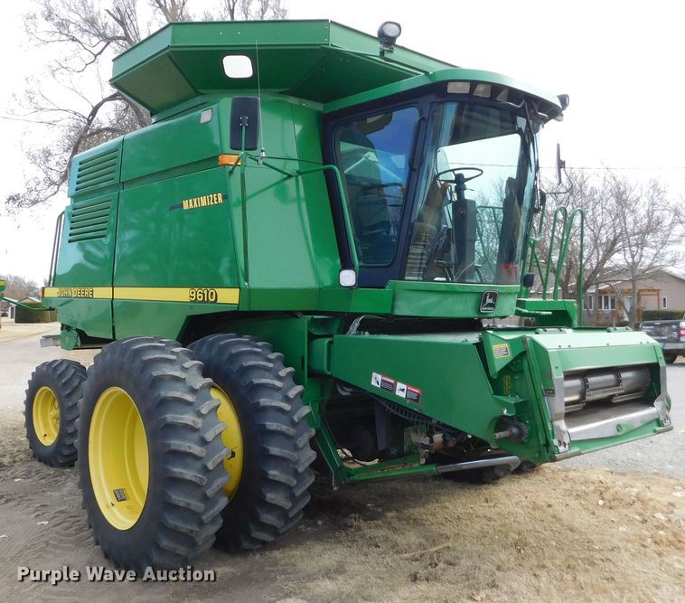 image for item DM2542 1999 John Deere 9610  combine