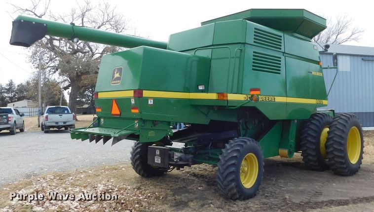 image for item DM2542 1999 John Deere 9610  combine