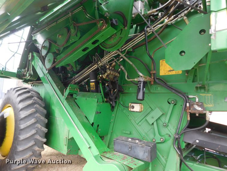 image for item DM2542 1999 John Deere 9610  combine