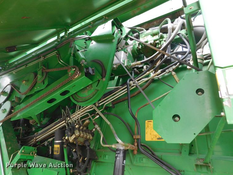 image for item DM2542 1999 John Deere 9610  combine