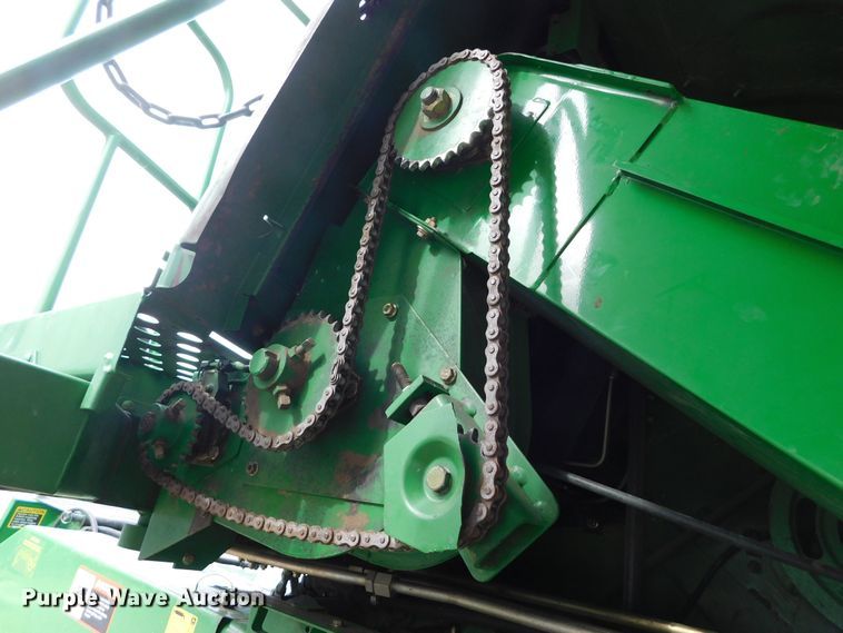 image for item DM2542 1999 John Deere 9610  combine