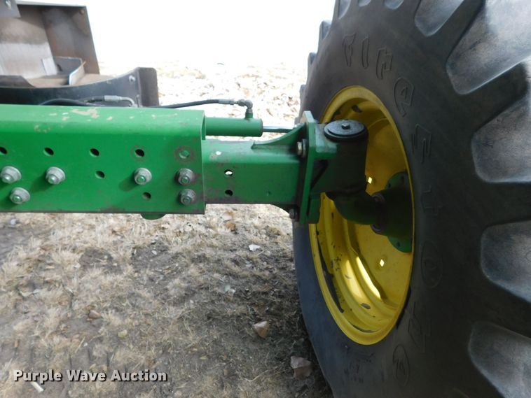 image for item DM2542 1999 John Deere 9610  combine