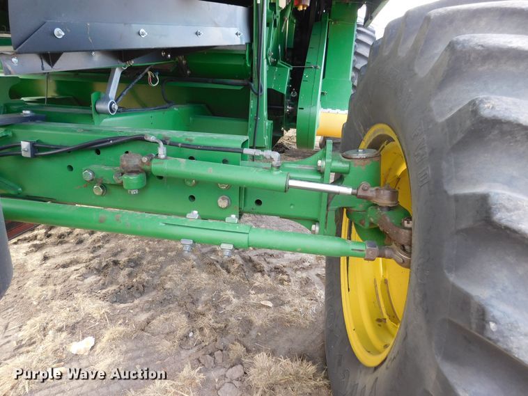 image for item DM2542 1999 John Deere 9610  combine