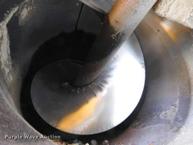 image for item DM2542 1999 John Deere 9610  combine