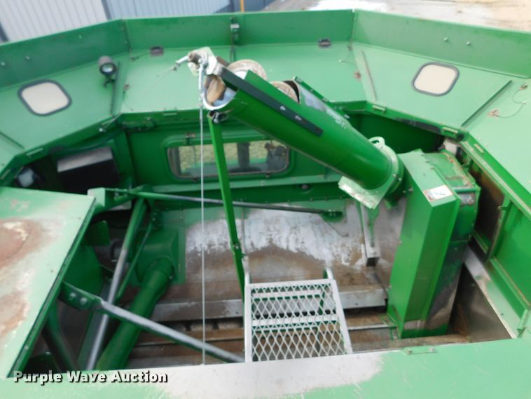 image for item DM2542 1999 John Deere 9610  combine