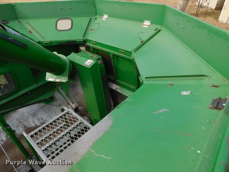 image for item DM2542 1999 John Deere 9610  combine