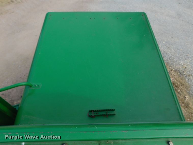 image for item DM2542 1999 John Deere 9610  combine