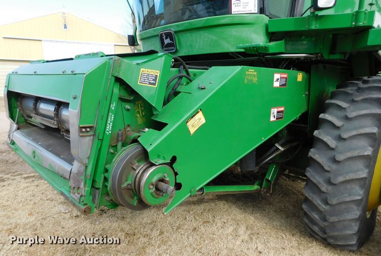 image for item DM2542 1999 John Deere 9610  combine
