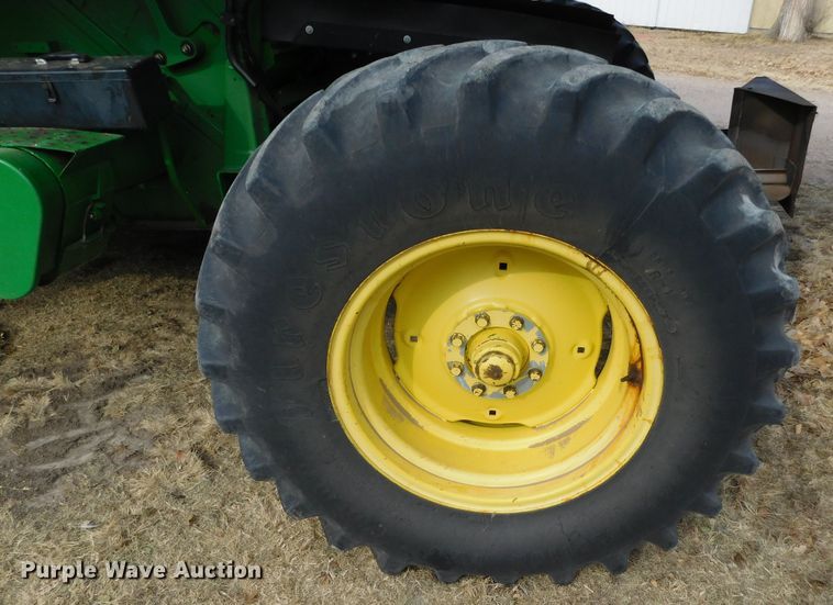 image for item DM2542 1999 John Deere 9610  combine