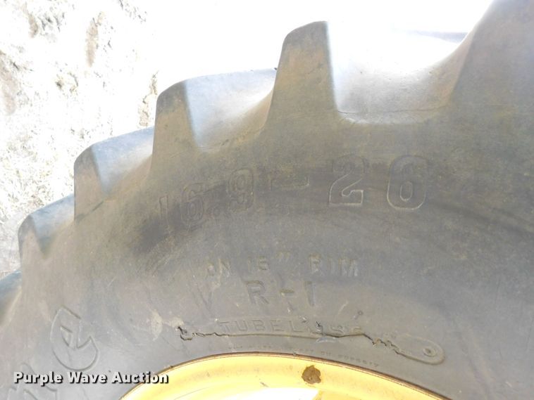 image for item DM2542 1999 John Deere 9610  combine