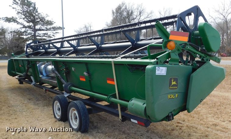 image for item DM2543 2000 John Deere 930F  flex head