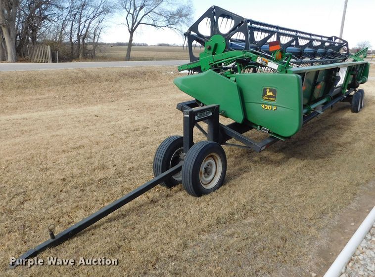 image for item DM2543 2000 John Deere 930F  flex head