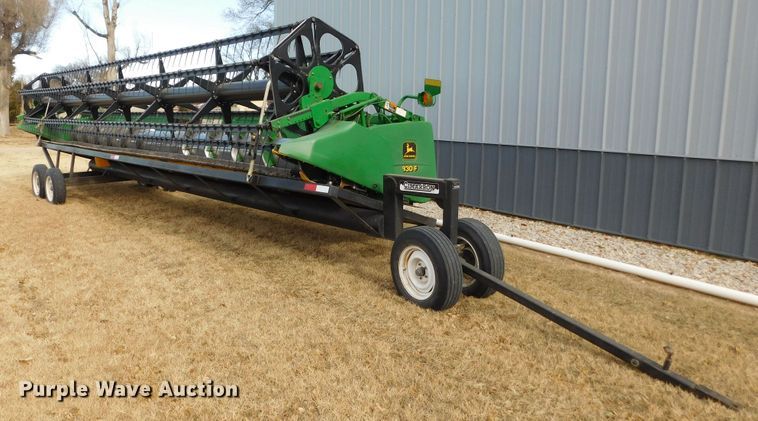 image for item DM2543 2000 John Deere 930F  flex head