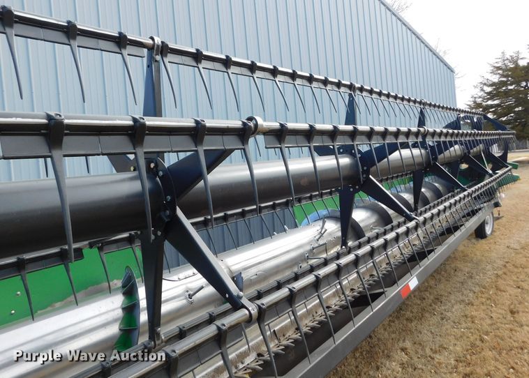 image for item DM2543 2000 John Deere 930F  flex head