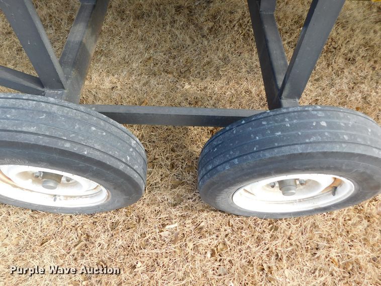 image for item DM2543 2000 John Deere 930F  flex head