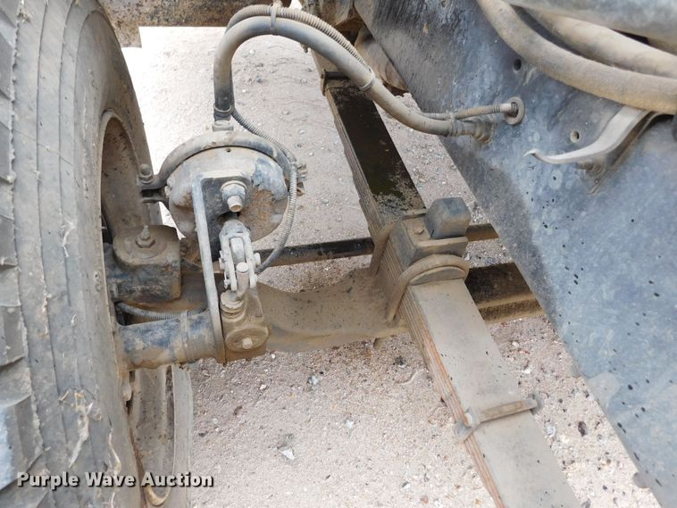 image for item DM2546 1999 Sterling L-Line  feed mixer truck