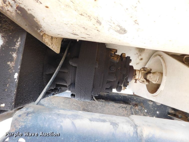 image for item DM2546 1999 Sterling L-Line  feed mixer truck