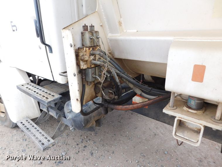 image for item DM2546 1999 Sterling L-Line  feed mixer truck