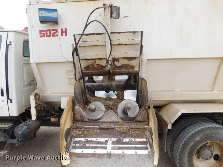 image for item DM2546 1999 Sterling L-Line  feed mixer truck