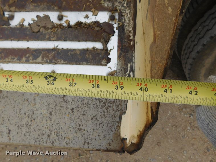 image for item DM2546 1999 Sterling L-Line  feed mixer truck