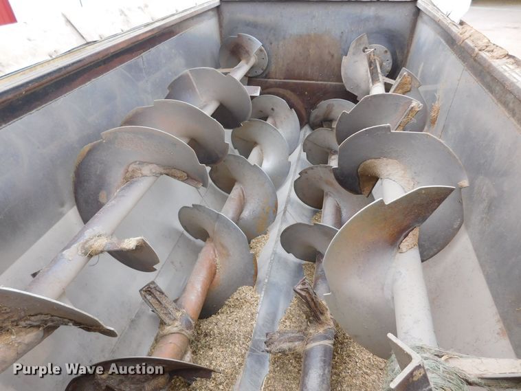 image for item DM2546 1999 Sterling L-Line  feed mixer truck