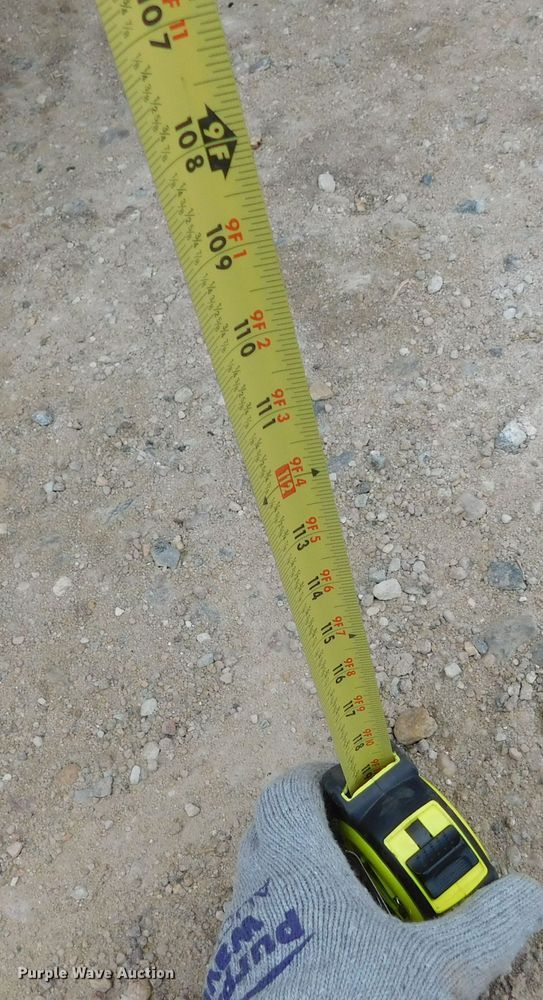 image for item DM2546 1999 Sterling L-Line  feed mixer truck