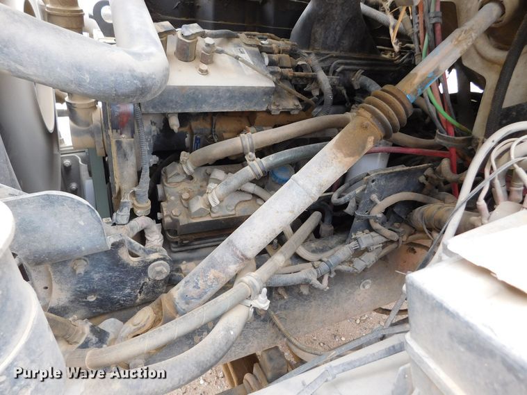 image for item DM2546 1999 Sterling L-Line  feed mixer truck