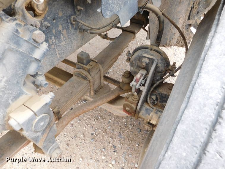 image for item DM2546 1999 Sterling L-Line  feed mixer truck