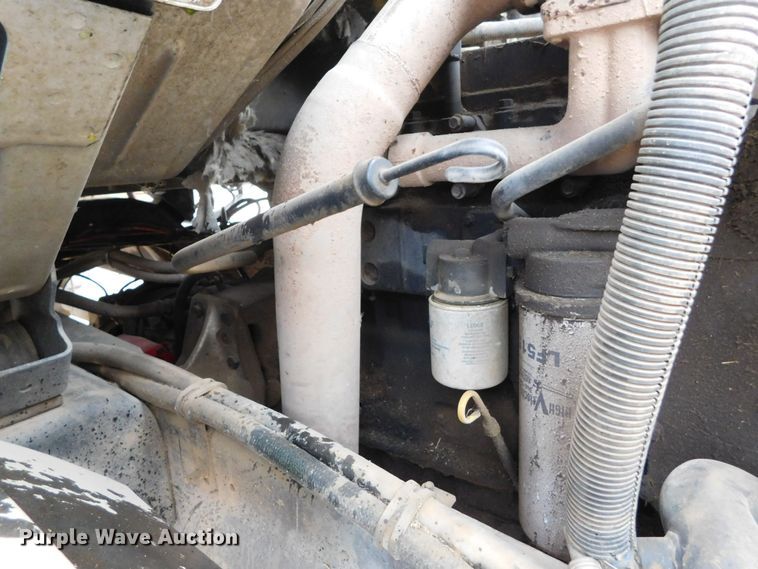 image for item DM2546 1999 Sterling L-Line  feed mixer truck