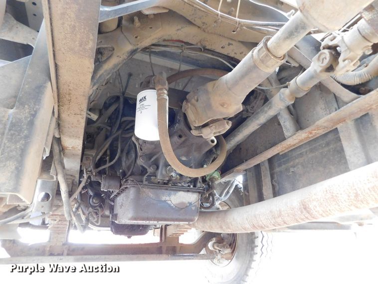 image for item DM2546 1999 Sterling L-Line  feed mixer truck