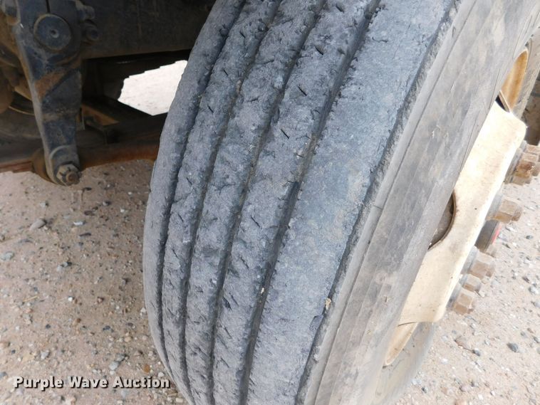 image for item DM2546 1999 Sterling L-Line  feed mixer truck