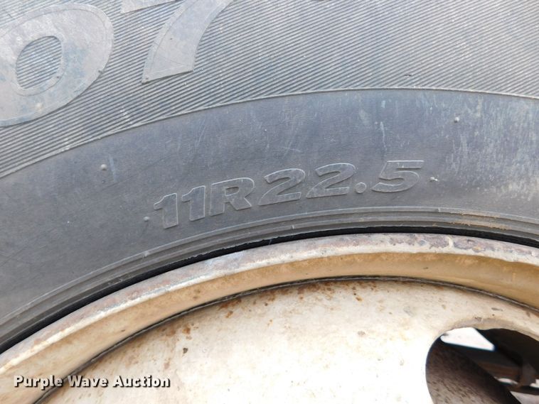 image for item DM2546 1999 Sterling L-Line  feed mixer truck