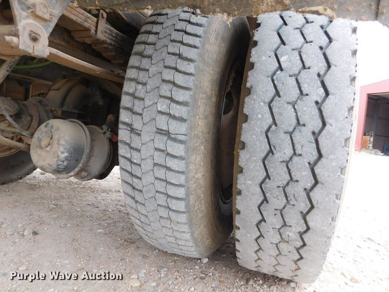 image for item DM2546 1999 Sterling L-Line  feed mixer truck