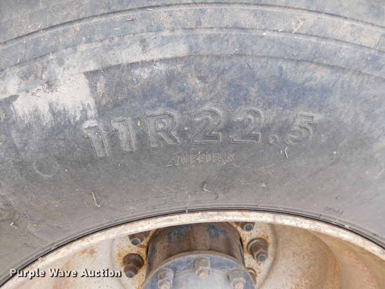 image for item DM2546 1999 Sterling L-Line  feed mixer truck