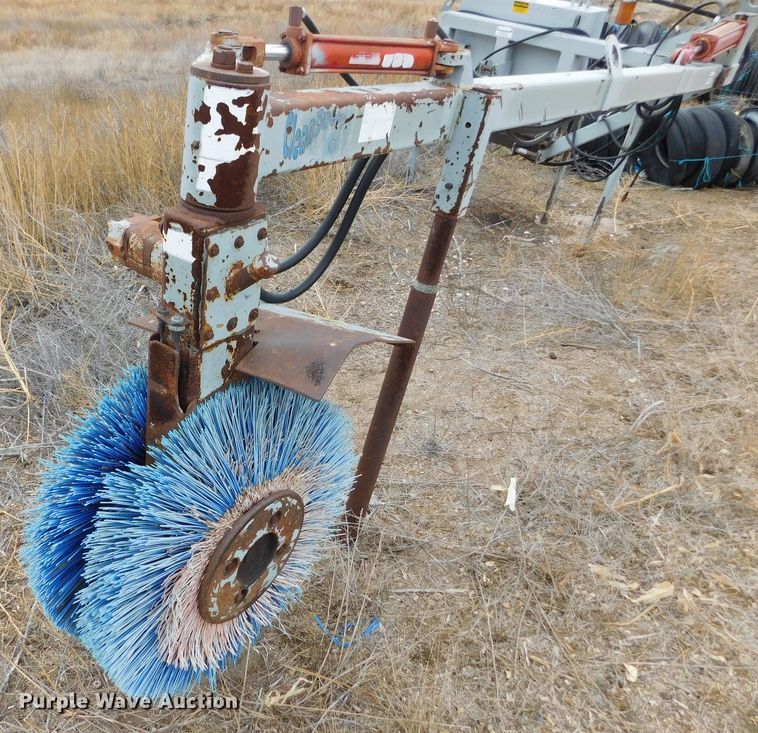 image for item DM2548 Mohrlang CS LH  bunk sweeper