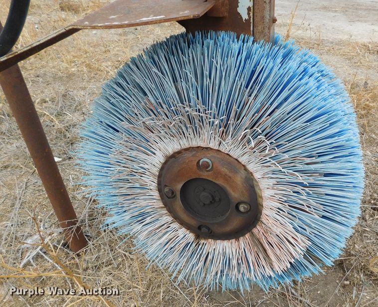 image for item DM2548 Mohrlang CS LH  bunk sweeper