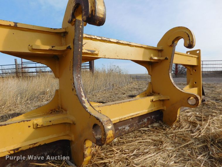 image for item DM2551 44"L bale forks