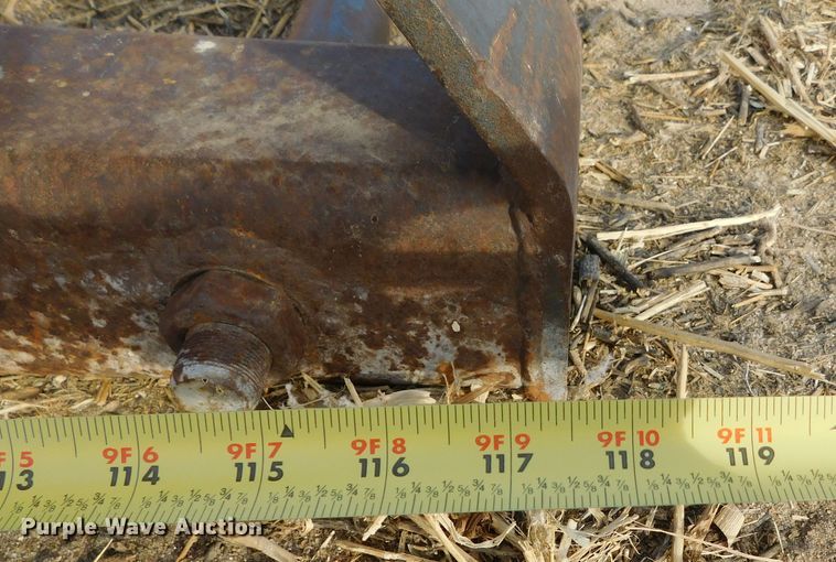 image for item DM2551 44"L bale forks