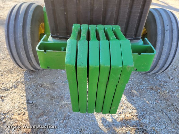 image for item DM8131 1997 John Deere 8200  tractor