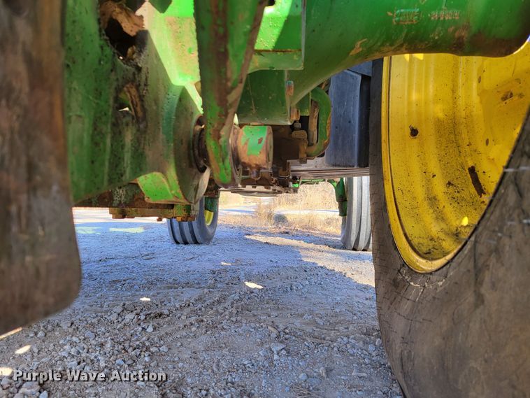 image for item DM8131 1997 John Deere 8200  tractor