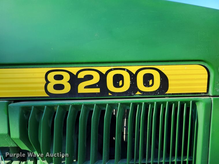 image for item DM8131 1997 John Deere 8200  tractor