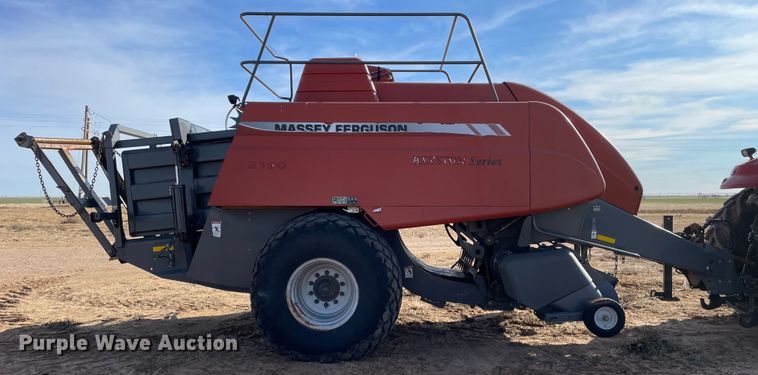 image for item DN4502 2009 Massey Ferguson 2190  large square baler